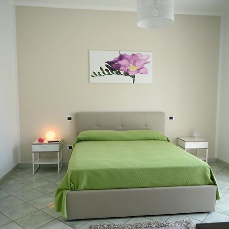 كاستيلاّماري دي ستا Flowers' House المظهر الخارجي الصورة