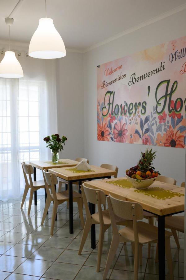 كاستيلاّماري دي ستا Flowers' House المظهر الخارجي الصورة